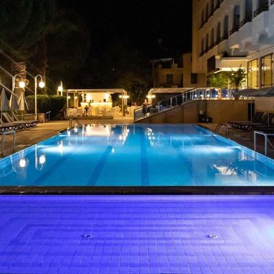 Cashmere Hotel