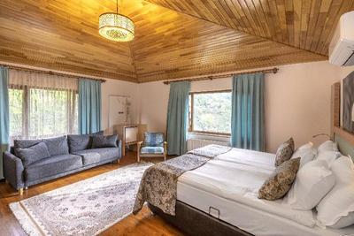 AVENA MOUNTAIN HOTEL
