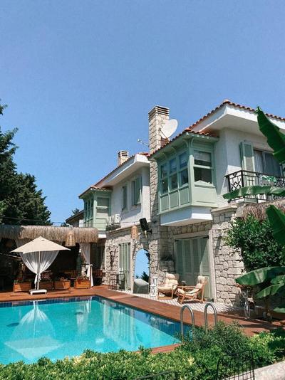 Ella Alacati Otel