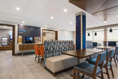 Holiday Inn Express And Suites Springdale Fayettev