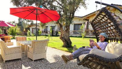 Sedir Tas Evleri / Cedar Stone House