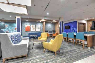 Holiday Inn Express & Suites Dallas Plano North