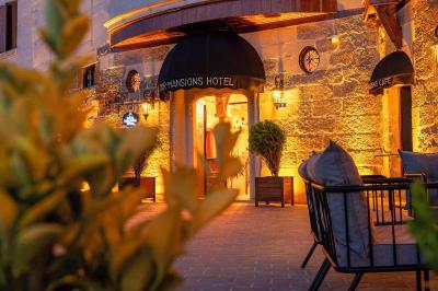 Four Mansions Hotel