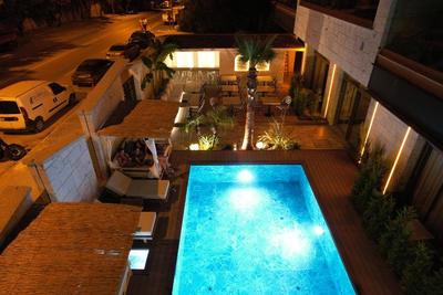 Ayayorgi̇ Homes & Hotels