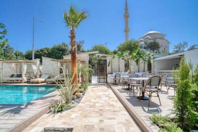 Ayayorgi̇ Homes & Hotels