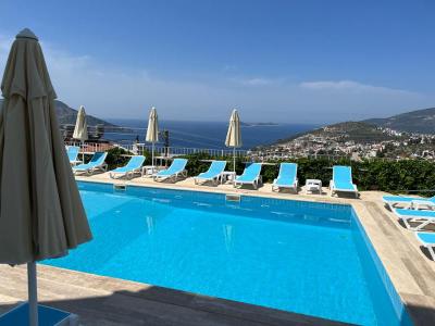 Marquis Blue Hotel
