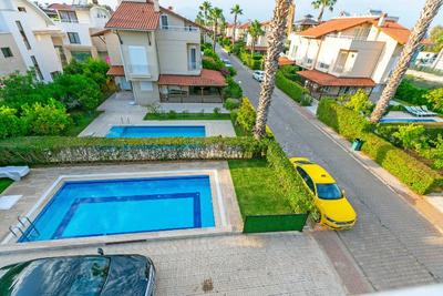 Paradise Town Villa Legend