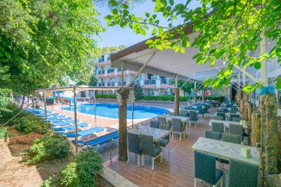 Aperion Beach Hotel