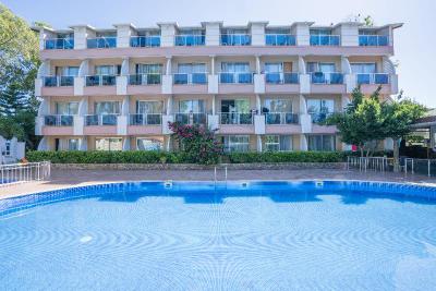 Aperion Beach Hotel