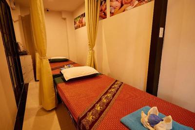 Rose Apple Hotel