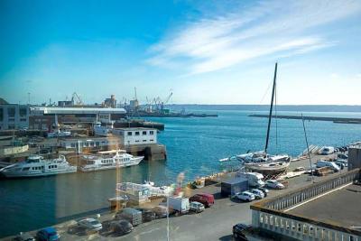 Ha Tel Barracuda Spa Centre Port Pieds Dans L