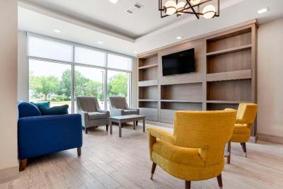 Comfort Inn & Suites Destin Near Henderson Beach