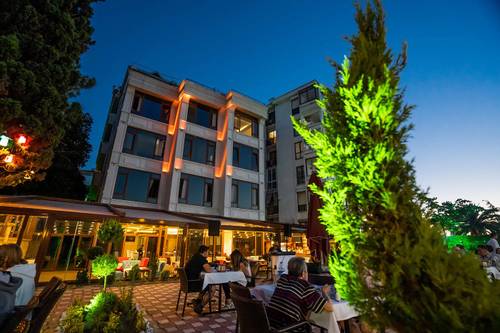 Sea Golden Hotel & Restaurant