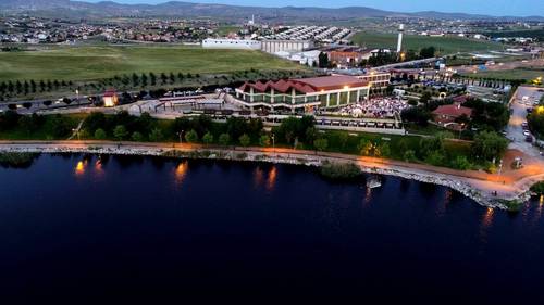 Kronos Hotel