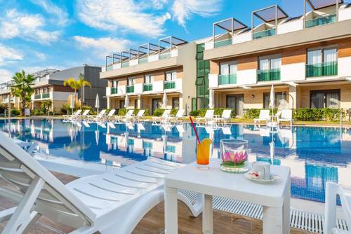 Veranda Suites