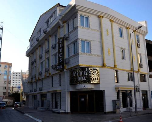 Piyes Otel