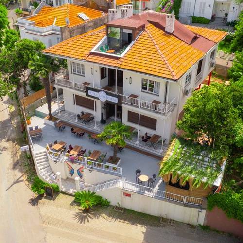 Hotel Renk Palas