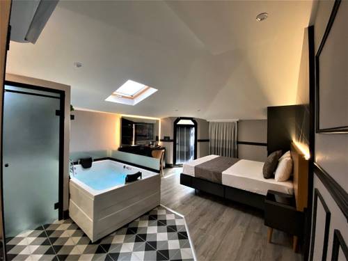 Confores Hotel