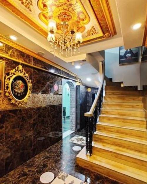 Eyfel Hotel