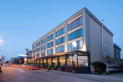 La Flora House Otel
