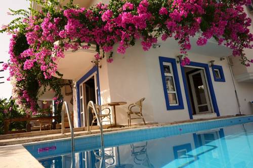 Selenya Apart Hotel