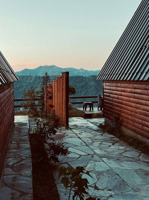 Fora Suit Bungalov