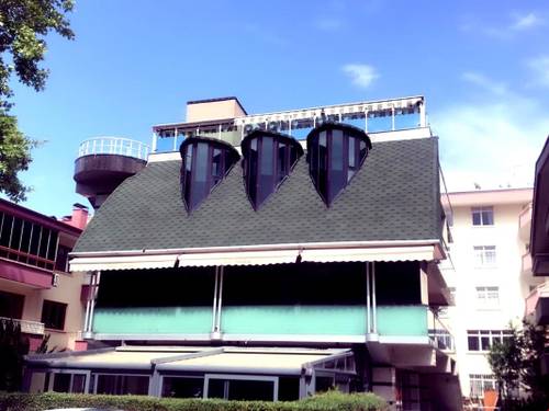 Colorful Otel