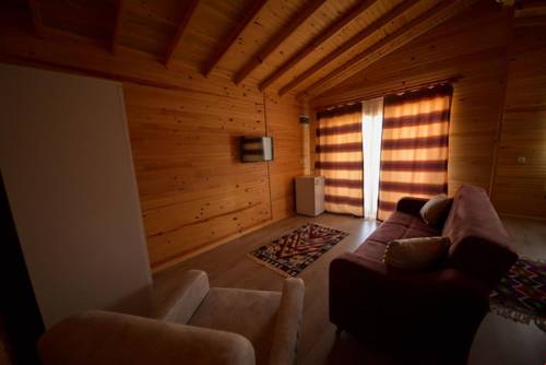 Em-Ba Butik Bungalow