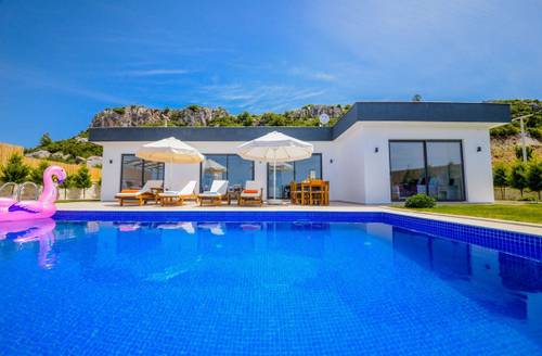 Villa Neco Doğu