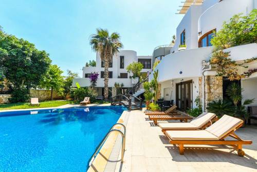 Amazon | Kalkan
