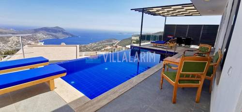Villa Twins 2