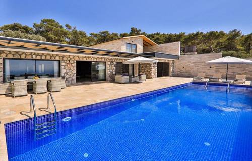 Villa Red Sun