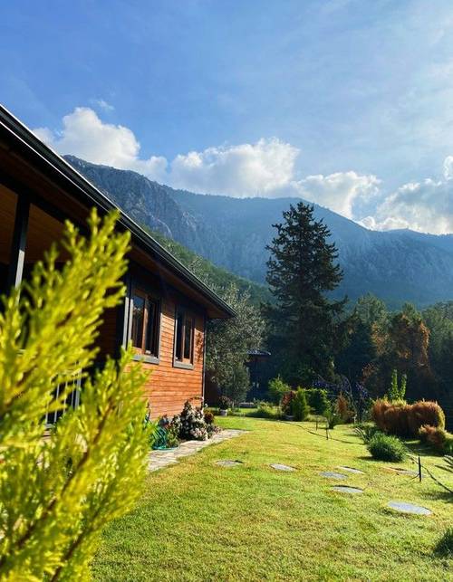 Karaöz Arsen Bungalov