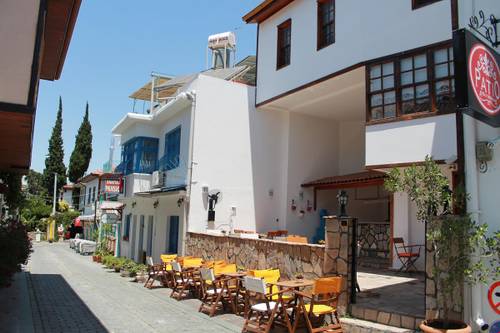 Patio Hotel