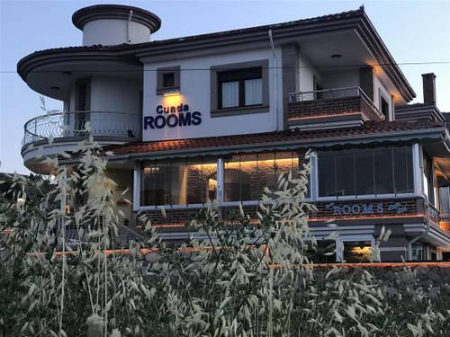 Cunda Rooms Otel