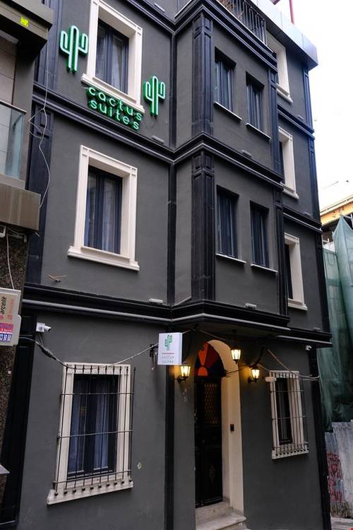 Cactus Suites
