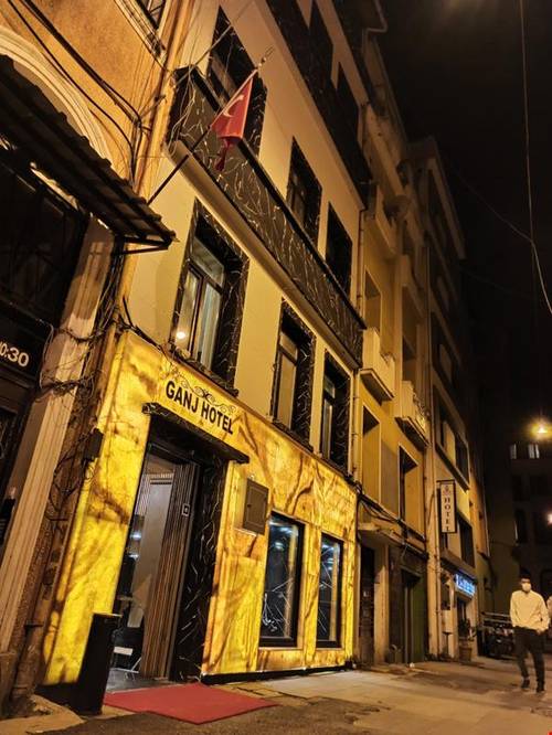 Ganj Hotel