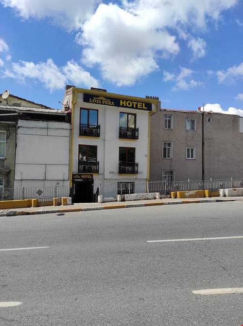 Loss Pera Hotel