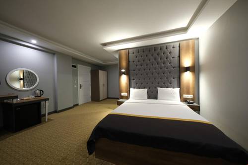 Eniza Hotel