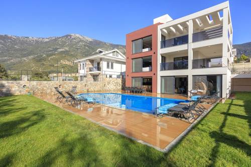 Villa TouchStone