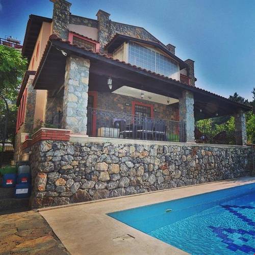 Minaaras Villa