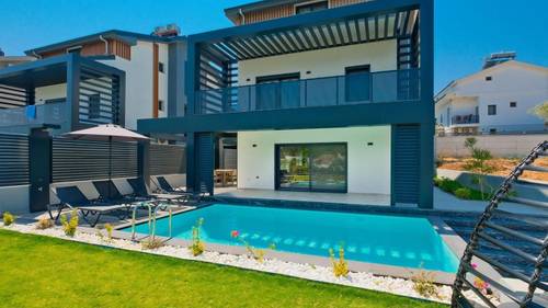 Villa Karam