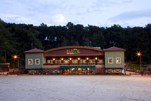 Padok Premium Hotel & Stables