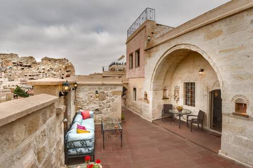 Temenni Evi Cave Hotel