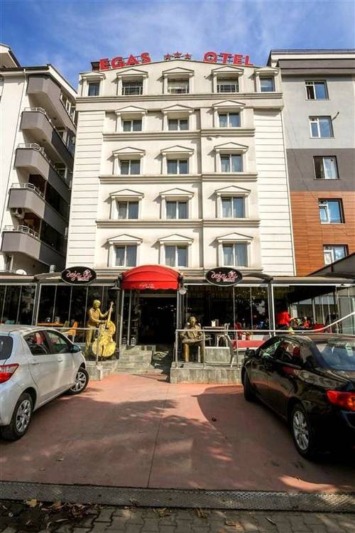 Egas Hotel