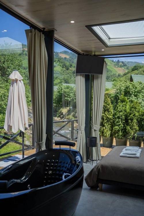 Mirrorland Bungalov