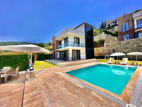 Vista Villa