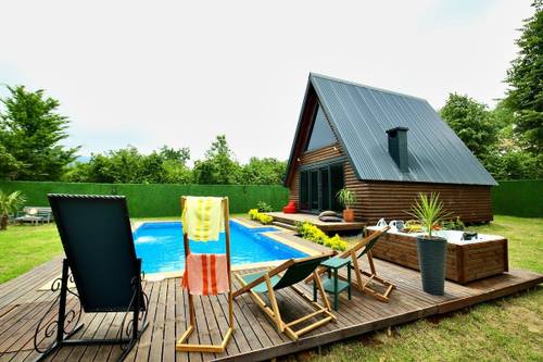 Sapanca Lion Suit Bungalov