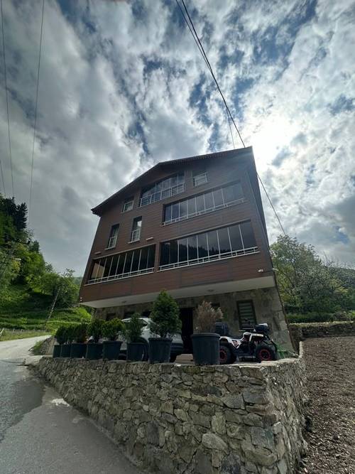 Uçan Pansiyon