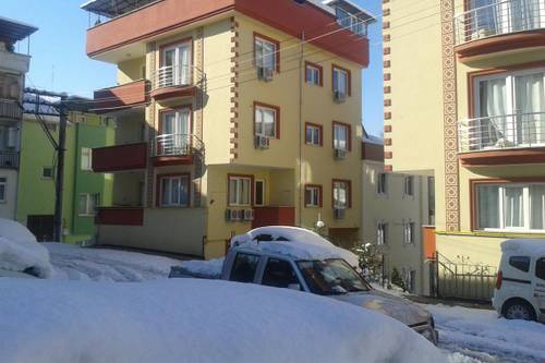 Menekşe Apart